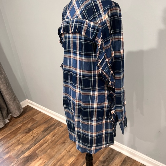 Long navy long sleeve stripped blouse💙 - Picture 8 of 15